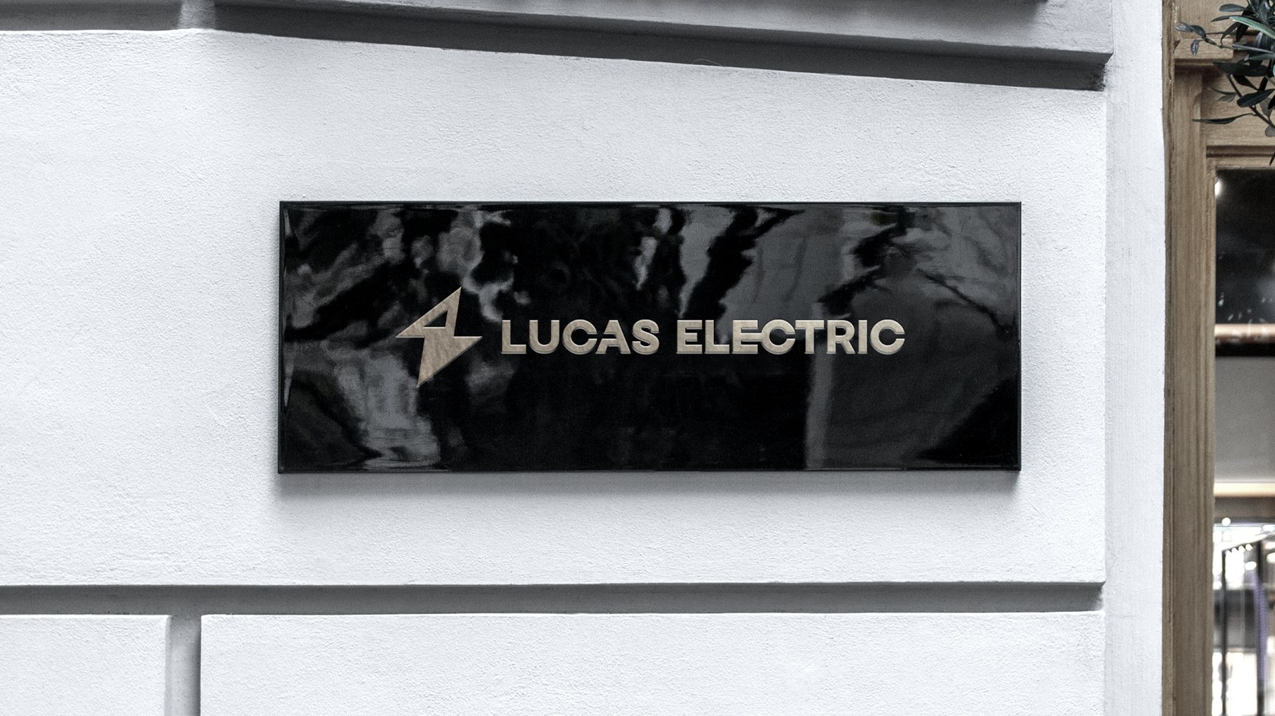 Lucas Electric in use
