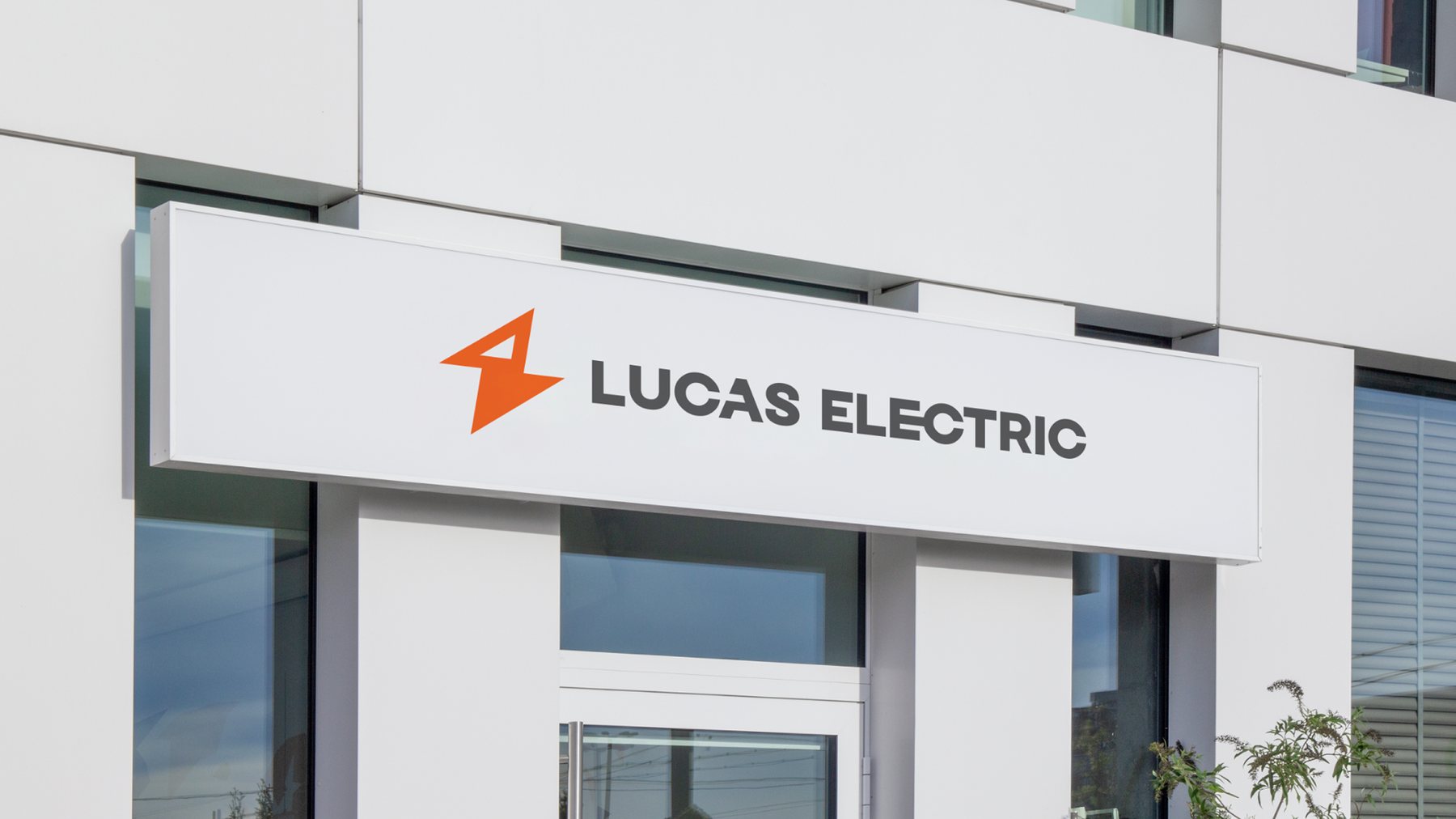 Lucas Electric in use